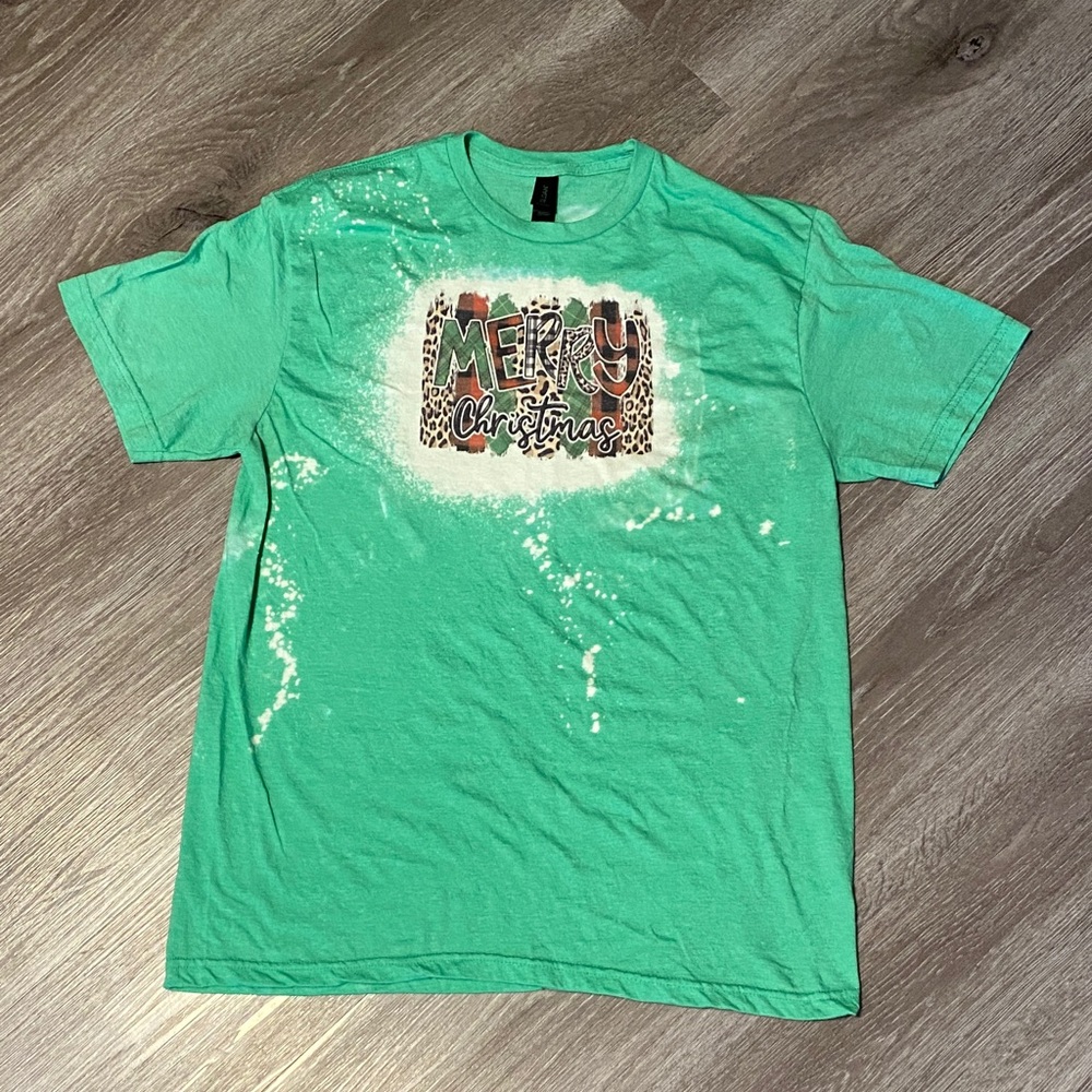 Gildan Green Holiday Graphic Tee